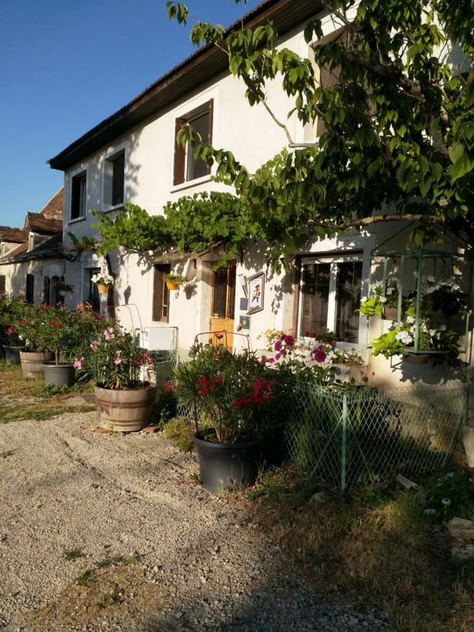 Chambre D'Hotes Le Chat Botte Espédaillac Zewnętrze zdjęcie